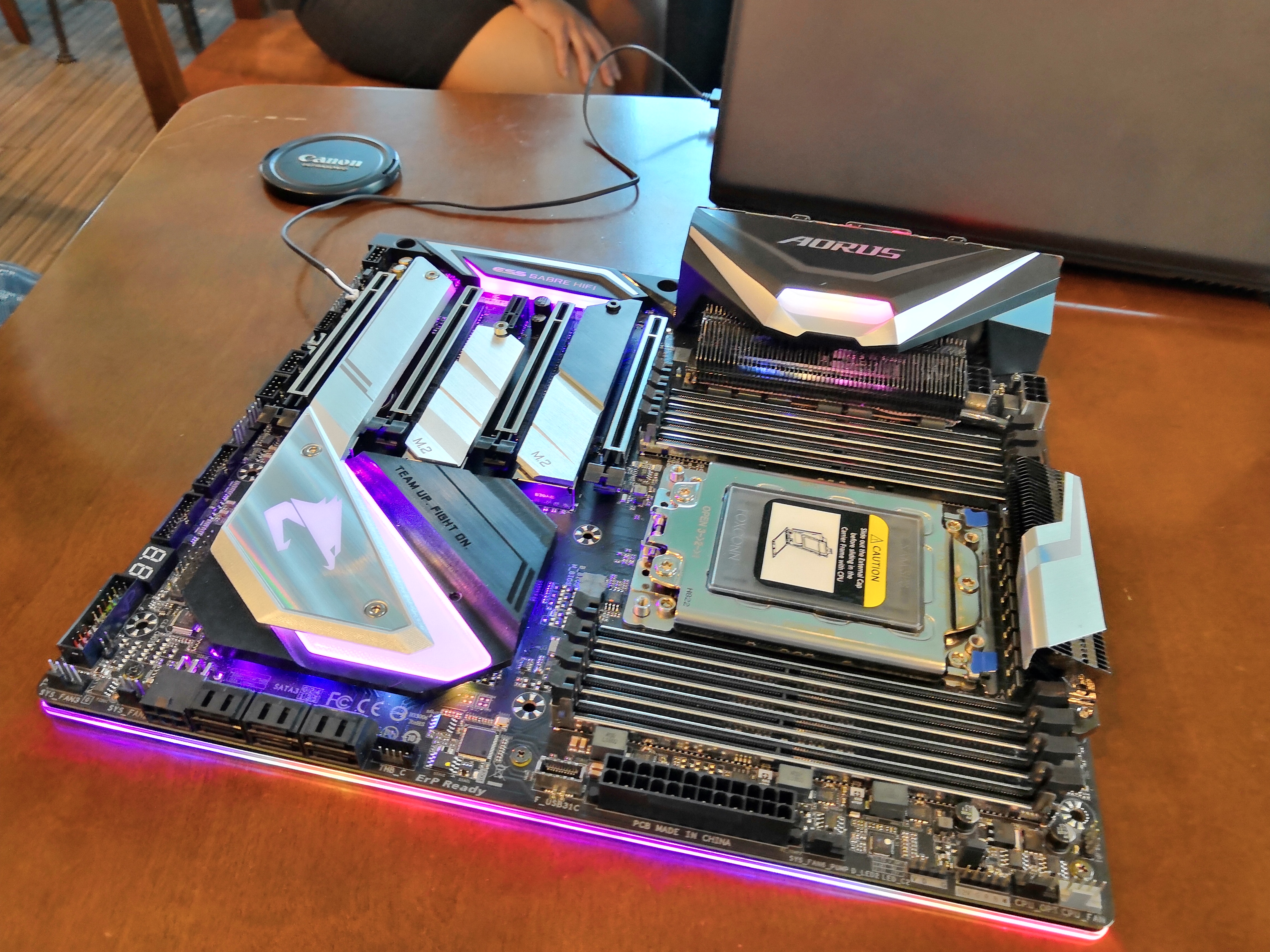 GIGABYTE's X399 Aorus Extreme: The Threadripper 2 Halo Motherboard